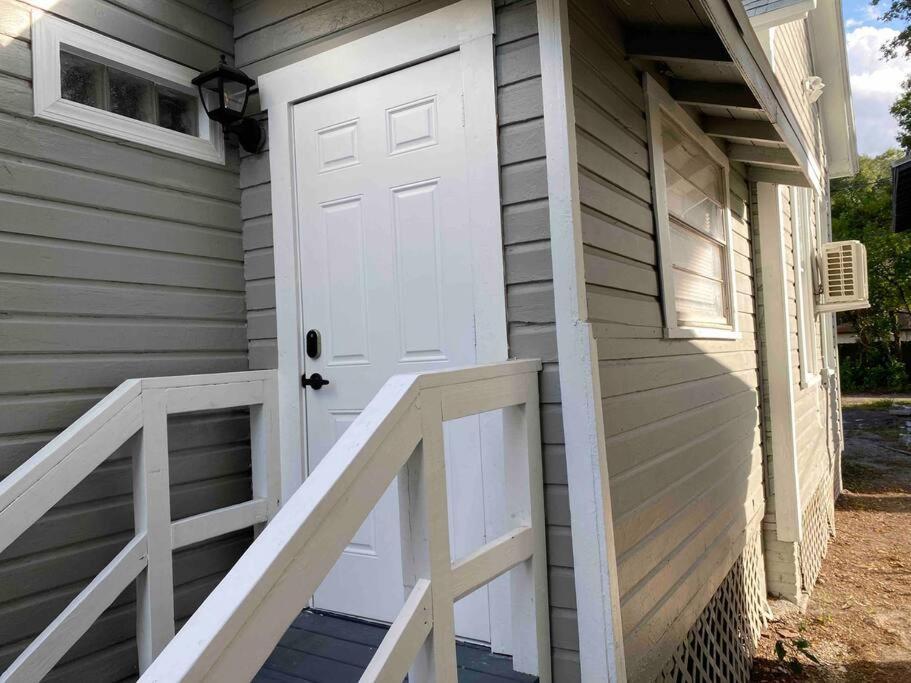 Chic Bungalow Apartment Steps From Armature Works & Downtown Riverwalk Tampa Zewnętrze zdjęcie