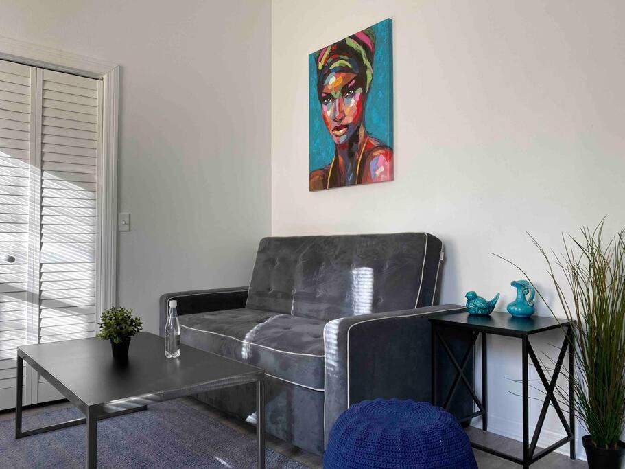 Chic Bungalow Apartment Steps From Armature Works & Downtown Riverwalk Tampa Zewnętrze zdjęcie