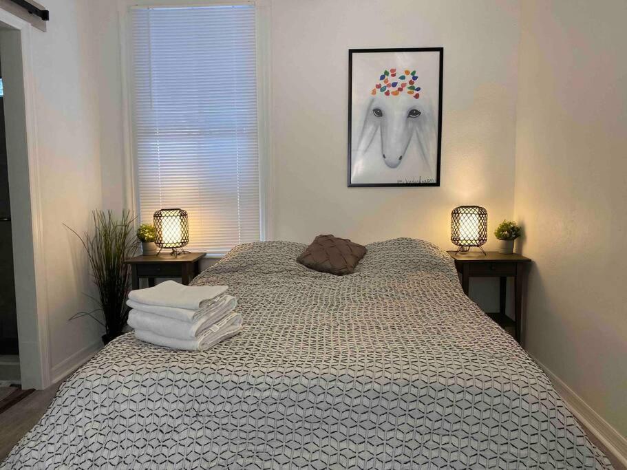 Chic Bungalow Apartment Steps From Armature Works & Downtown Riverwalk Tampa Zewnętrze zdjęcie