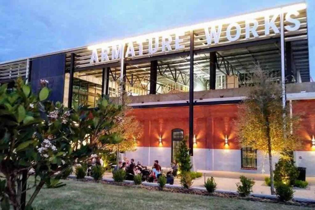 Chic Bungalow Apartment Steps From Armature Works & Downtown Riverwalk Tampa Zewnętrze zdjęcie