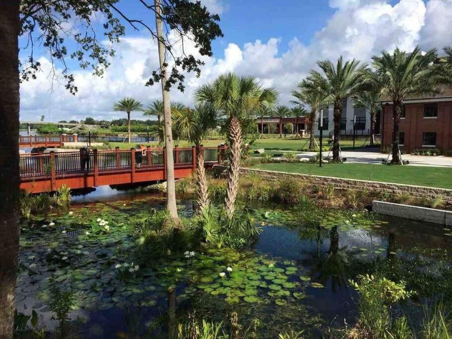 Chic Bungalow Apartment Steps From Armature Works & Downtown Riverwalk Tampa Zewnętrze zdjęcie