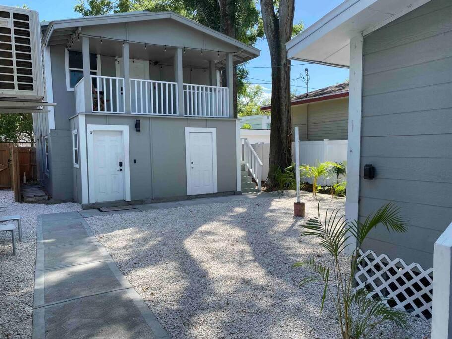 Chic Bungalow Apartment Steps From Armature Works & Downtown Riverwalk Tampa Zewnętrze zdjęcie